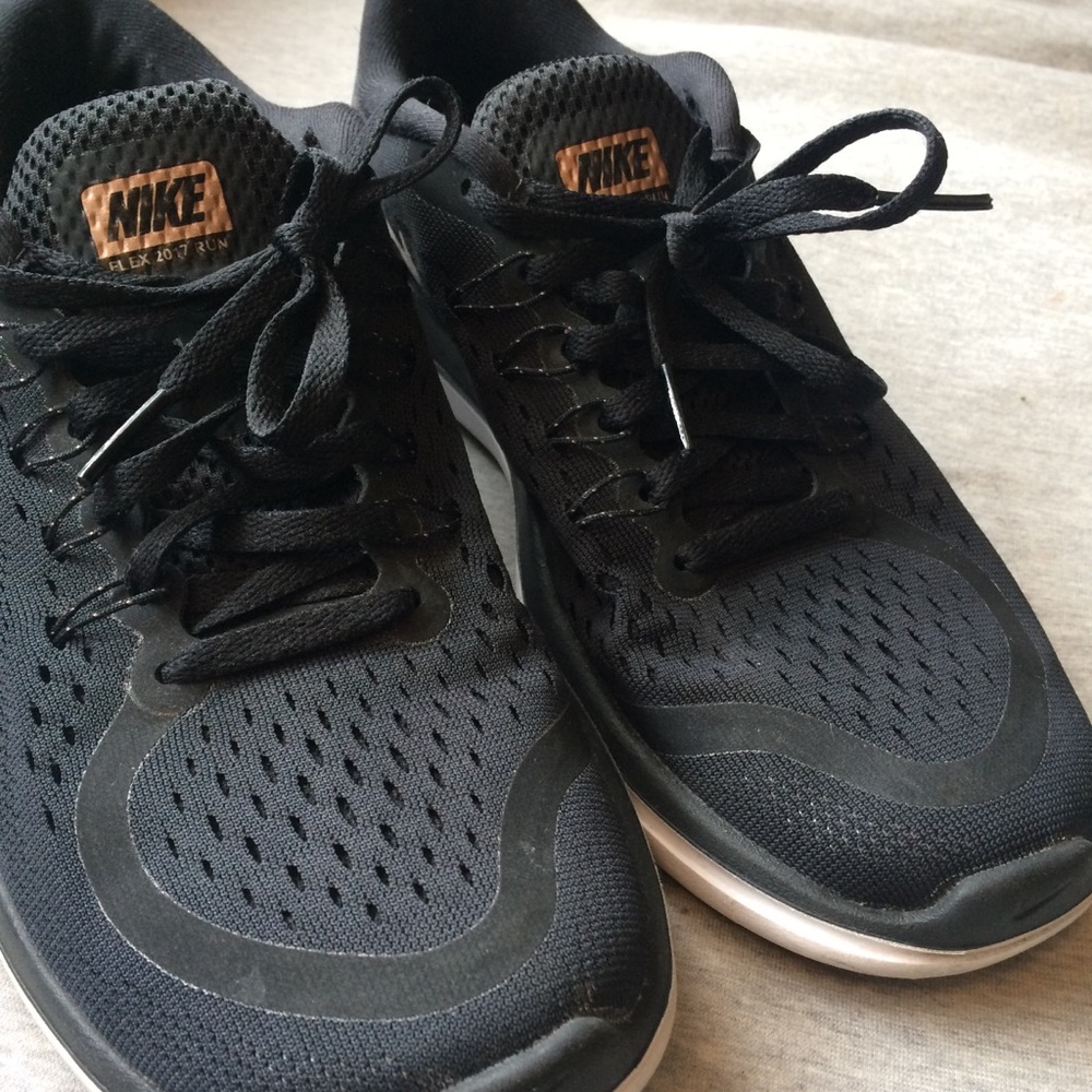 ✖️SOLD✖️Nike’s - Picture 8 of 8